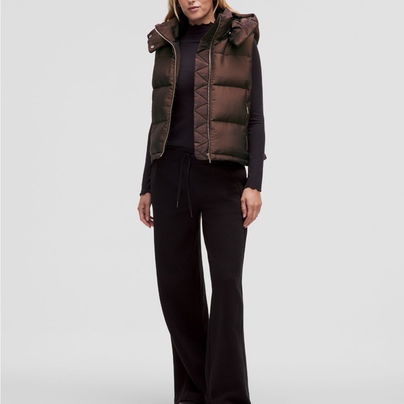 Wunder Puff Cropped Vest - Picture 13 of 13